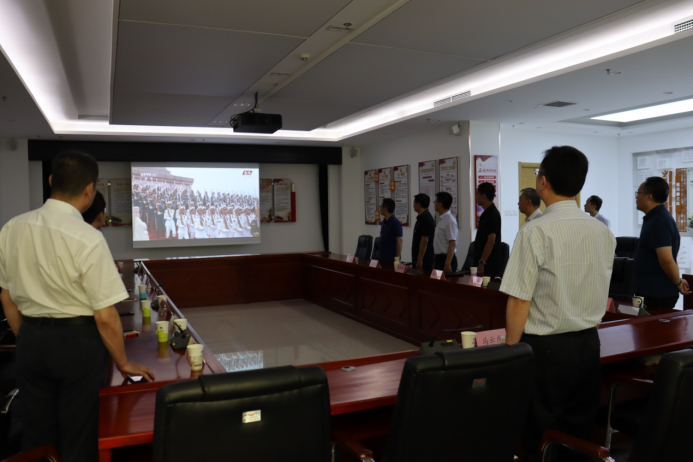 尊龙凯时控股组织收听收看习近平总书记在庆祝中国共产党建设100周年大会上主要讲话