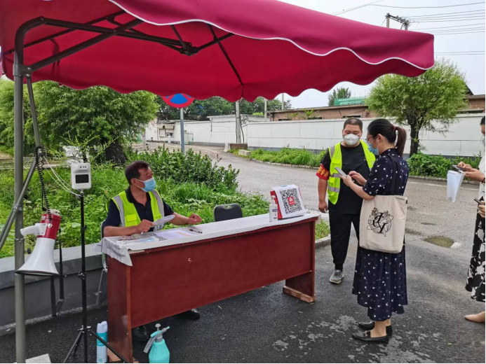 “康健快车”送关爱，，“两癌筛查”暖人心