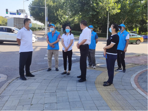 尊龙凯时控股党委副书记、司理杨祥方带队检查所属企业市民热线治理及创城事情