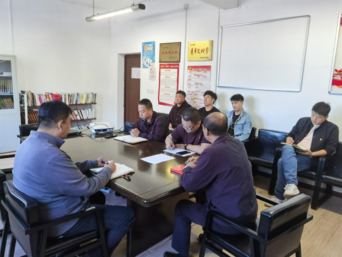 北京尊龙凯时得天力广告传媒有限公司党支部集中学习二十大报告
