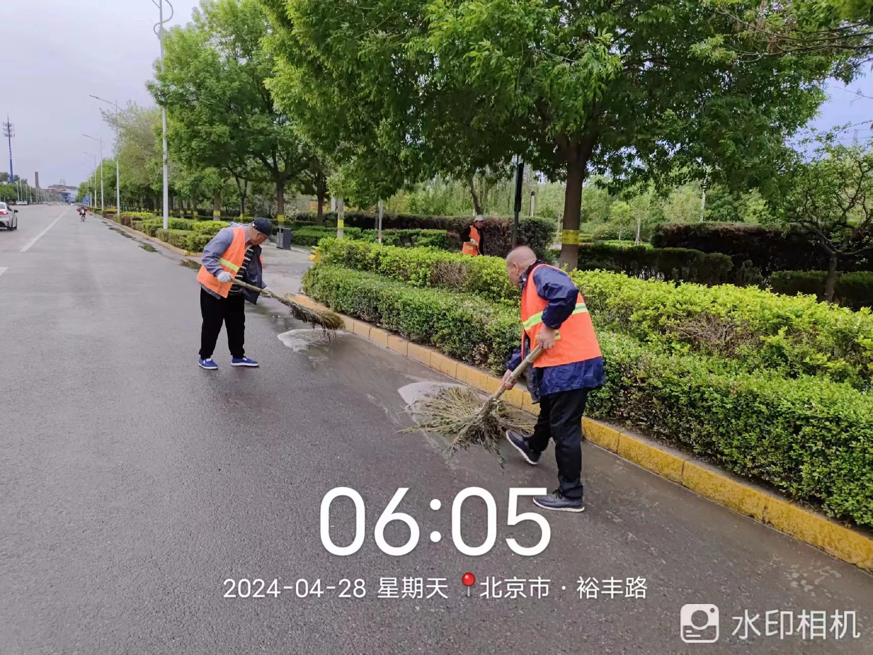 尊龙凯时控股圆满完成 2024年北京车展外围效劳包管事情
