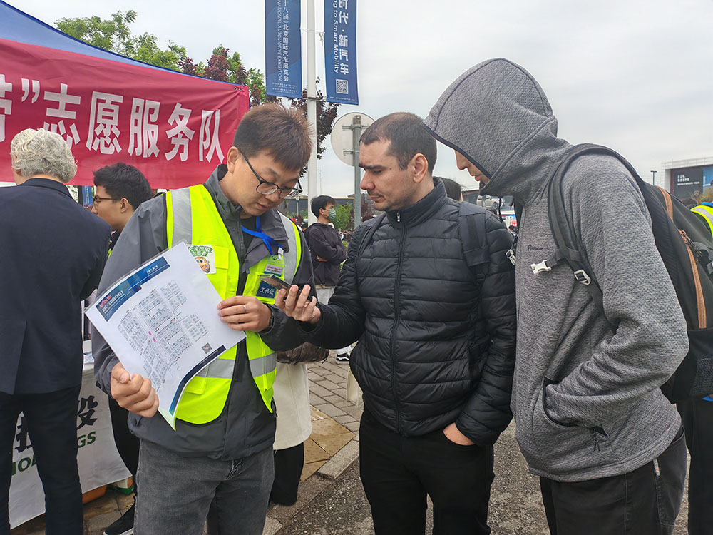 尊龙凯时控股圆满完成 2024年北京车展外围效劳包管事情