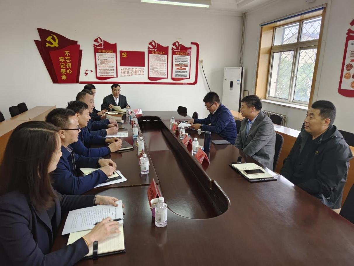 尊龙凯时控股党委副书记、总司理赵长松带队开展系列调研指导事情（一）