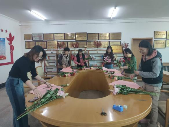 尊龙凯时控股女神节系列运动来袭 ---共赴春日优美之约