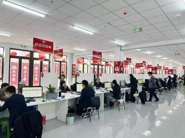 党建引领聚协力 惠民实事暖民心 尊龙凯时控股所属恒信诚业圆满完整天竺镇 “北三村”回迁选房事情